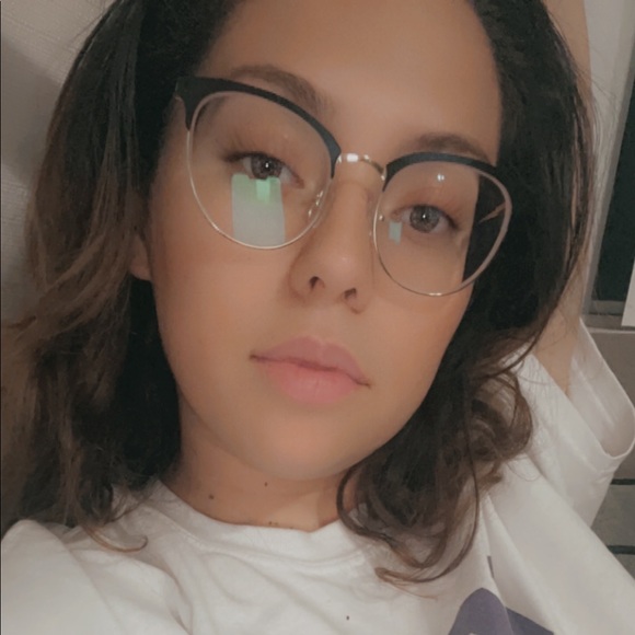 Meet your Posher, Tiffani - Picture 8 of 8